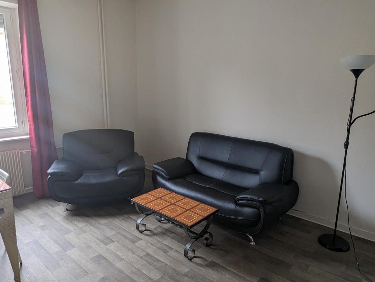 Le Thannois - Appartement 2 Chambres, Salon, Cuisine Equipee, Parking Et Wifi Gratuit Mulhouse Eksteriør bilde
