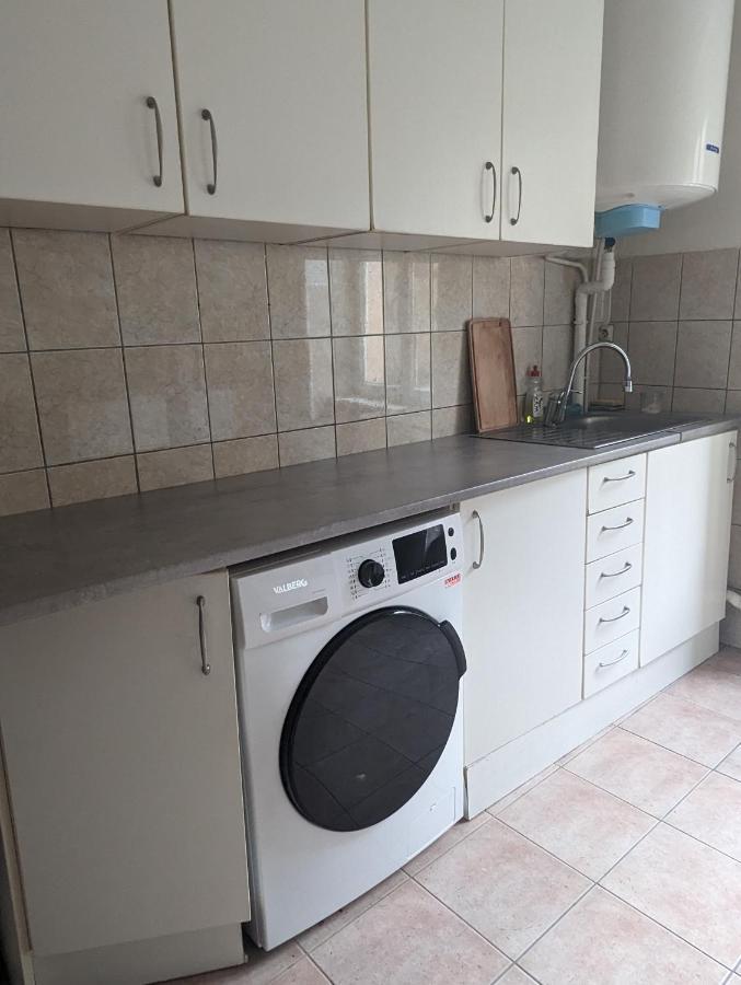 Le Thannois - Appartement 2 Chambres, Salon, Cuisine Equipee, Parking Et Wifi Gratuit Mulhouse Eksteriør bilde